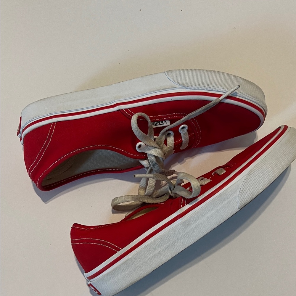 Vans Bold Red Canvas Shoes M5 W6 - Picture 3 of 6